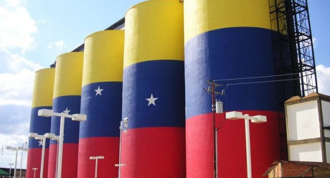 Венесуэла собирается переориентировать экспорт своей нефти на Россию и Китай