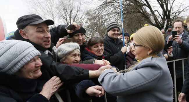 Из-за неудобного вопроса Тимошенко назвала добровольна АТО СБУшным провокатором
