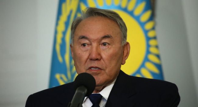Корреспондент: уход на Назарбаева с президентского поста не означает полную смену власти