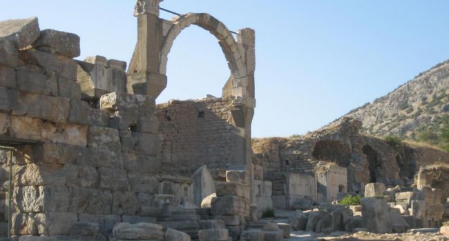Туристам откроют доступ к уникальным гробницам в Турции