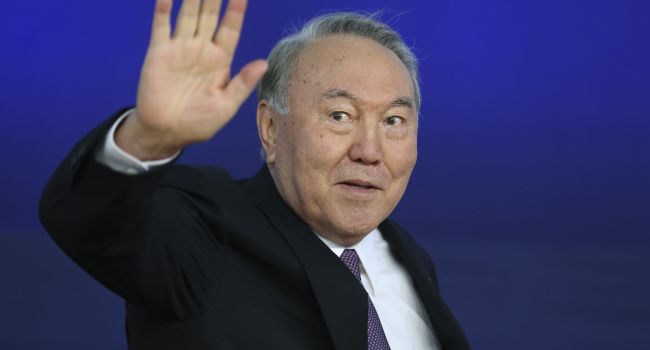 Журналистка: Назарбаев ушёл, чтобы Путин не забрал север Казахстана