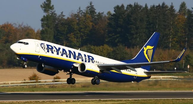 Лоукостер Ryanair анонсировал 7 новых рейсов из Украины