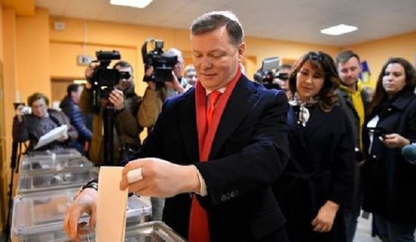 Без пиара никак: Ляшко грубо нарушил правила голосования на выборах