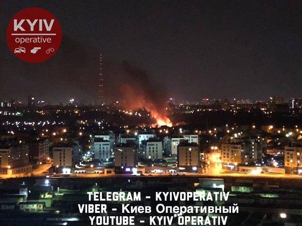 Горели деревья и частные дома: Киев вздрогнул от серии мощных взрывов