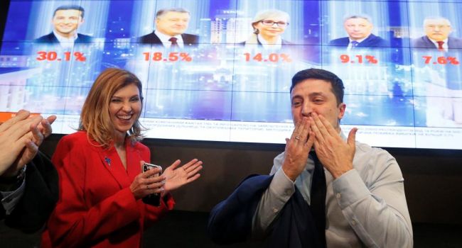 Блогер: избирателю Зеленского не нужны дебаты, им главное – нагнуть Порошенко