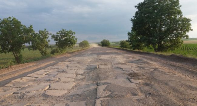  Эксперт назвал пять худших дорог Украины