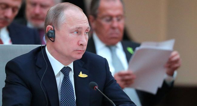«Вот бы нашего у психиатра проверить»: в РФ поражены поступком Зеленского и Порошенко