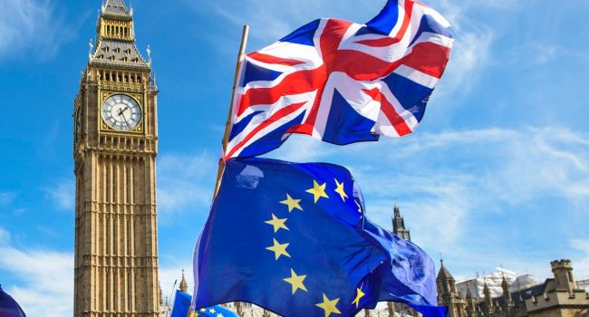 Без Евросоюза: британцы получают новые паспорта