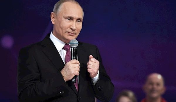 «Карлик все выдал перед камерами»: агрессор Путин в очередной раз стал объектом насмешек в сети 