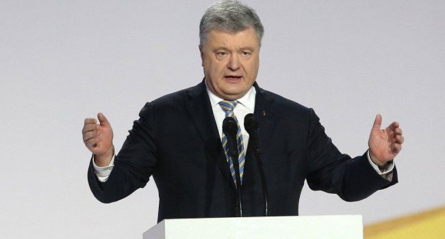 Журналист: «С помощью истерии Порошенко пытается мобилизовать не только свой электорат»