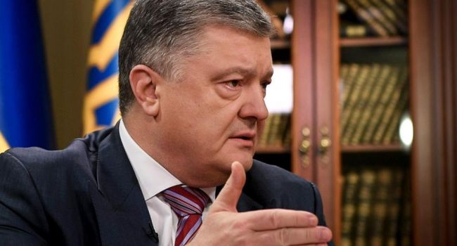 «Крысы», убегающие от Порошенко, указывают на мизерные шансы главы государства остаться на второй срок - СМИ