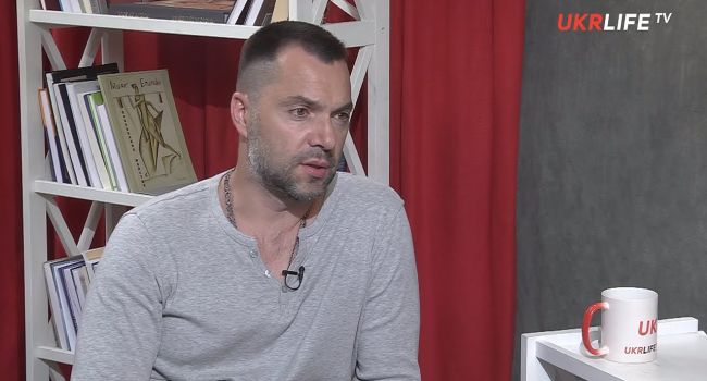 Алексей Арестович назвал главные ошибки штаба Порошенко