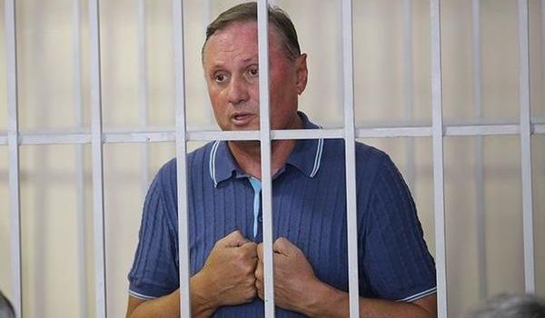 Адвокатам Ефремова стоит поднять вопрос о его освобождении – Бондаренко Адвокатам Ефремова стоит поднять вопрос о его освобождении – Бондаренко