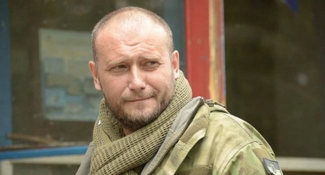 Дмитрий Ярош публично предупредил обоих кандидатов в президенты о возможных «неприятных последствиях» Дмитрий Ярош публично предупредил обоих кандидатов в президенты о возможных «неприятных последствиях»