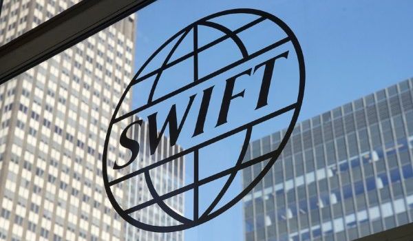 «Нужно готовиться к худшему»: в России встревожились из-за вероятного отключения SWIFT