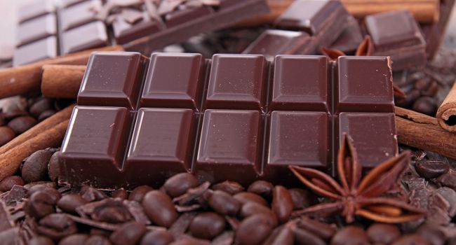 Ученые рассказали об уникальном свойстве шоколада