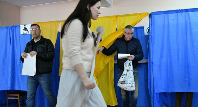 В IRI заявили, что негативный характер избирательной кампании – это обычное дело для Украины