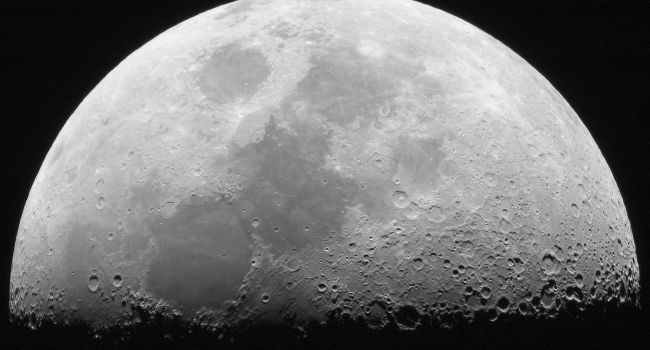 Китайский космический аппарат сделал уникальный снимок обратной стороны Луны