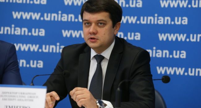 Ветеран АТО рассказал, зачем Разумкову и компании срочно нужна «перезагрузка» парламента