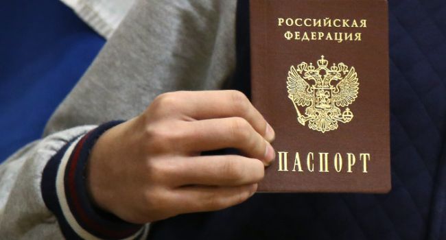 Путин разрешил выдачу российских паспортов в «ЛДНР»