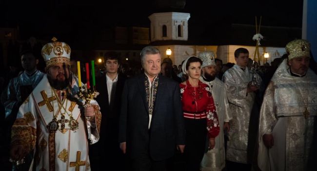 «Помолитесь за погибших воинов»: Порошенко поздравил украинцев с Пасхой «Помолитесь за погибших воинов»: Порошенко поздравил украинцев с Пасхой