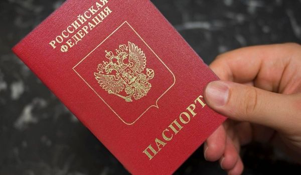 Жители Луганска активно готовятся к получению паспортов – СМИ 