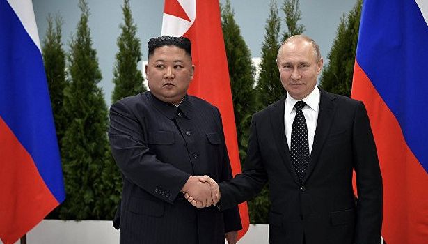  «Личная химия»: Дипломат рассказал об отношениях Путина и Ким Чен Ына 