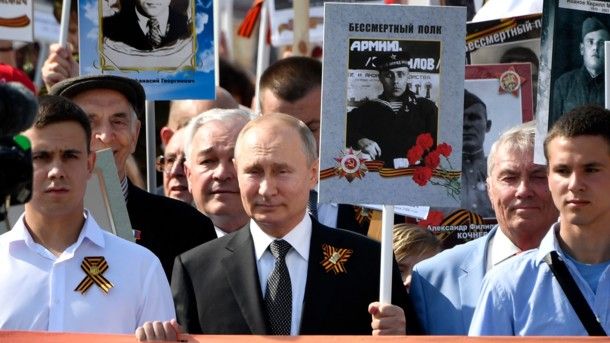 Невзоров сравнил акцию Кремля «Бессмертный полк» с шествием Третьего рейха 