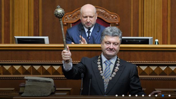 В сети вспомнили инаугурации всех президентов Украины 
