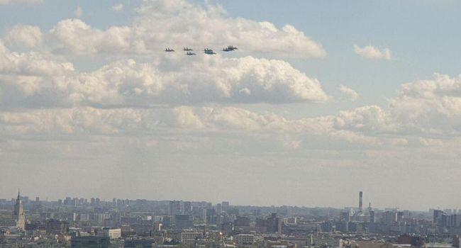 «Что происходит?»: В Москву стянули более 70 истребителей и бомбардировщиков