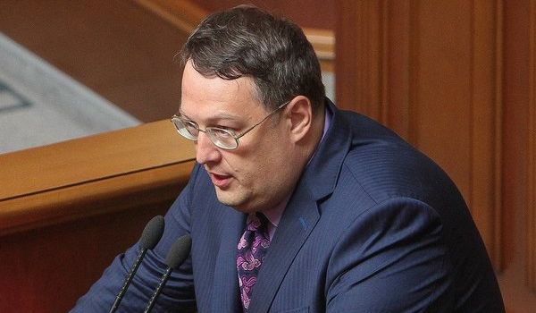  Геращенко назвал причину отсутствия некоторых лидеров фракций на встрече с Зеленским 