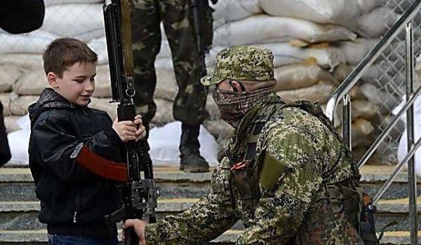Правозащитники рассказали, как Россия милитаризирует детей на Донбассе