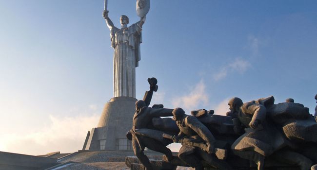 Блогер о Киеве: «Даю подсказку слабоумным - городов-героев не было во время Второй мировой войны» 