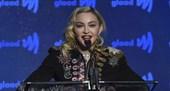 По-прежнему красивая и молодая: поклонники в восторге от нового образа Мадонны 