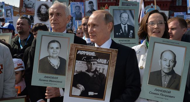 В Беларуси запретили путинский «Бессмертный полк» В Беларуси запретили путинский «Бессмертный полк»