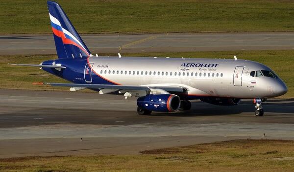 «Пилот неожиданно доложил на землю о сбое»: в РФ произошло второе за день ЧП с самолетом Superjet 100