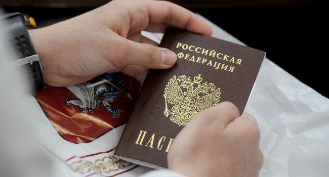 Заплатит каждый: получившие российские паспорта украинцы будут наказаны «рублем»
