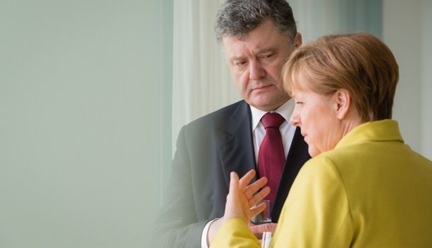 Разговоры о старом: Порошенко позвонил Меркель и попросил сильнее давить на Россию