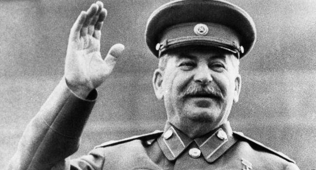 В РПЦ выступили против Сталина: победа в ВОВ – это не его заслуга, но он виновен в ослаблении армии