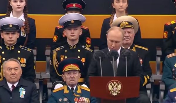 Украина научила? Друзья Путина на 9 мая устроили ему «подставу»