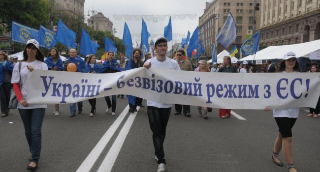 Два года безвиза: украинцы совершили 33 млн поездок 