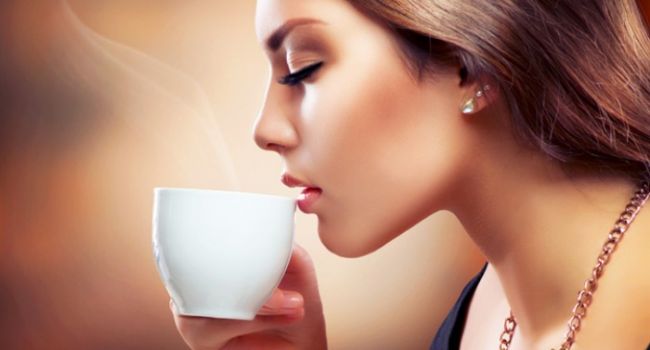 Стоит ли пить чай с молоком женщинам
