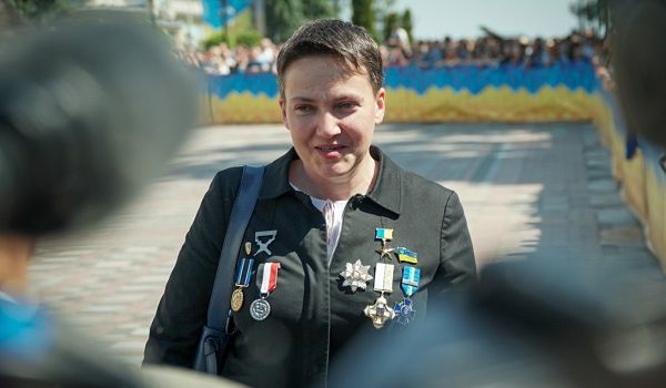 Украсила грудь медалями: скандальная нардеп Савченко удивила своим образом на инаугурации Зеленского 