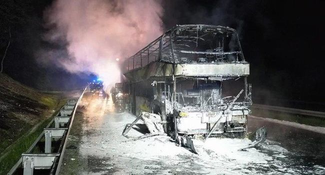 ЧП в Польше: автобус «Киев - Прага», перевозивший 70 украинцев, сгорел дотла