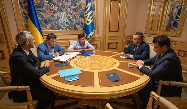 Владимир Зеленский пообещал обеспечить независимость украинских антикоррупционных структур