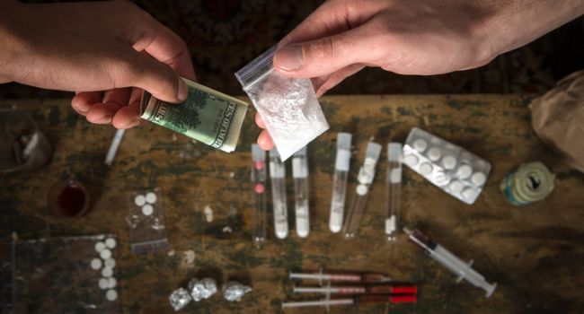 Украинцы не хотят мириться с процветанием наркомании в стране