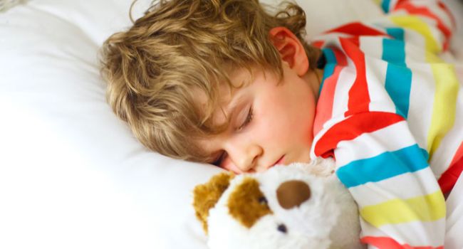 Дневной сон повышает показатели успеваемости ребёнка