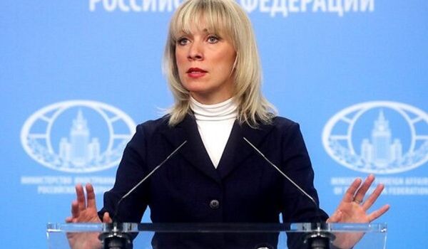 «Вернется и наведет порядок»: Захарова возложила ответственность за Донбасс на Зеленского 