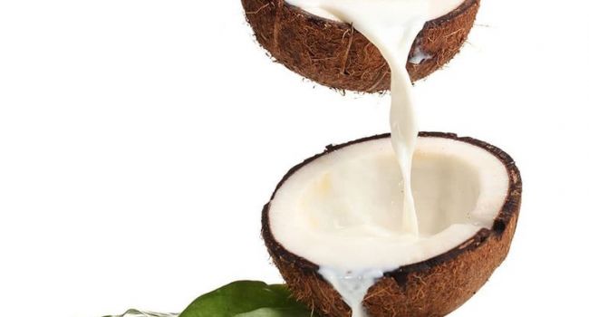 Когда употребление кокосового молока наносит вред организму