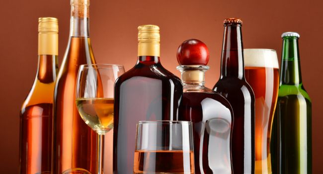 Пить станет невероятно дорого: в Украине хотят повысить минимальные цены на алкоголь
